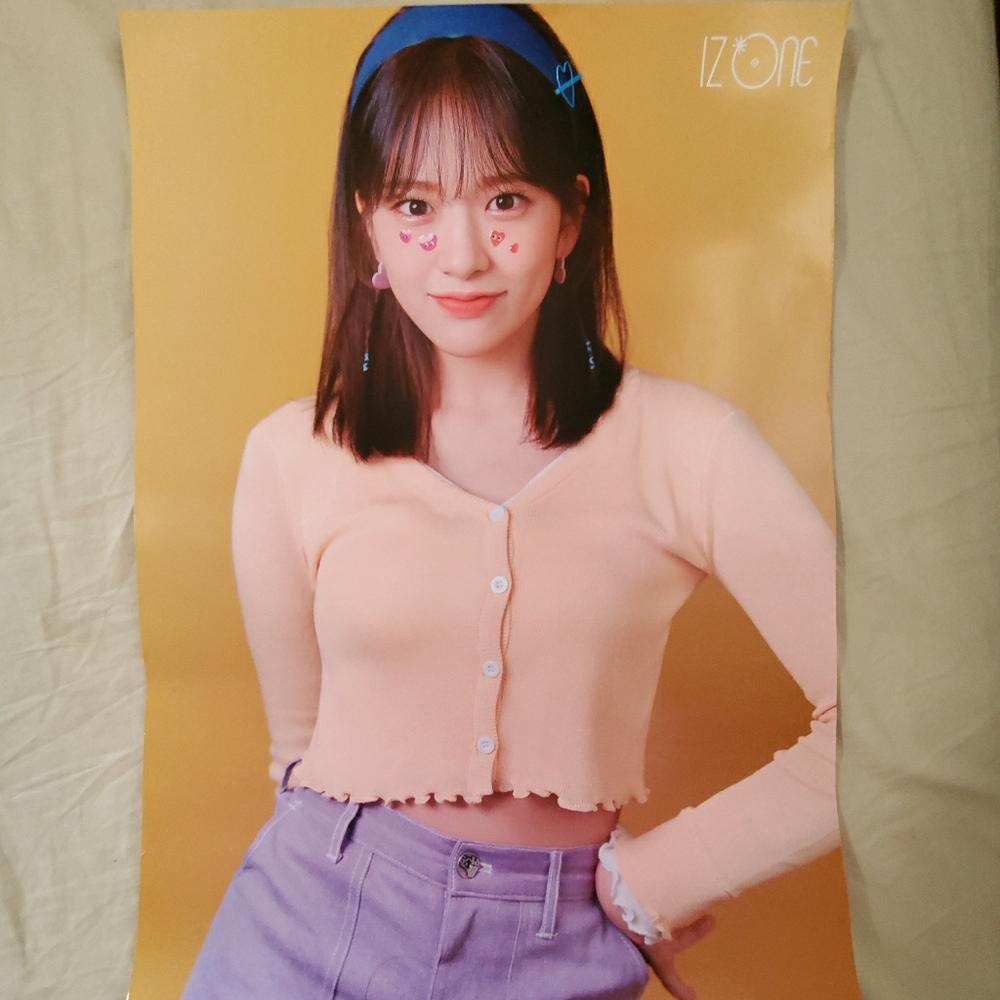 *OFFICIAL* IZ*ONE - Yujin 'Oneiric Diary' Poster